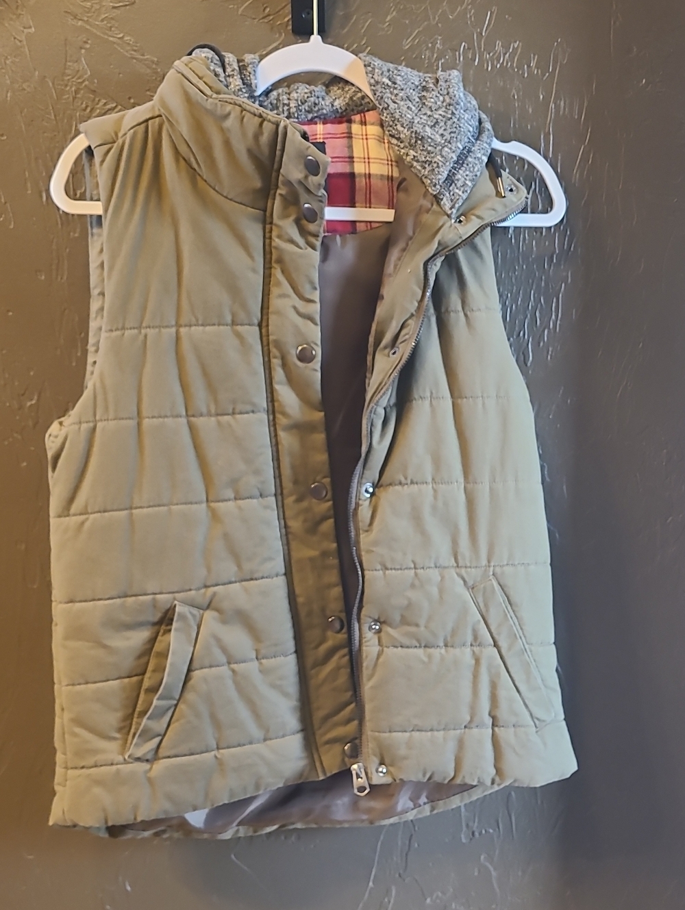 Love Tree Olive Quilted Hooded Vest with Knit Trim